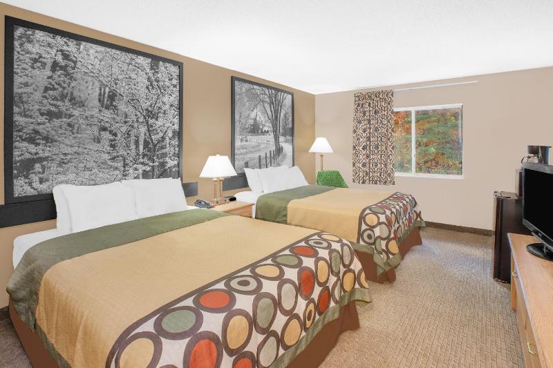 Double Room with Two Double Beds - Non-Smoking image 4