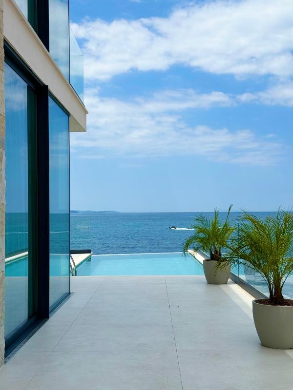Nube Luxury Villas - image 13