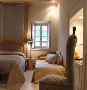 Superior Double Room image 4