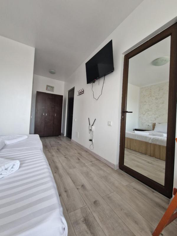Harmony Rooms & Studios - image 20
