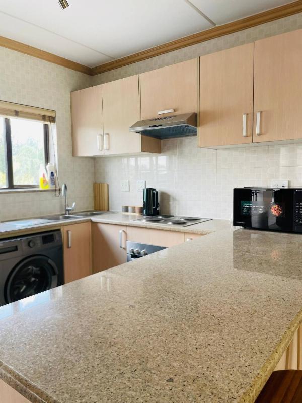 Charming 2-Bedroom Apartment in Midrand South Africa - image 15