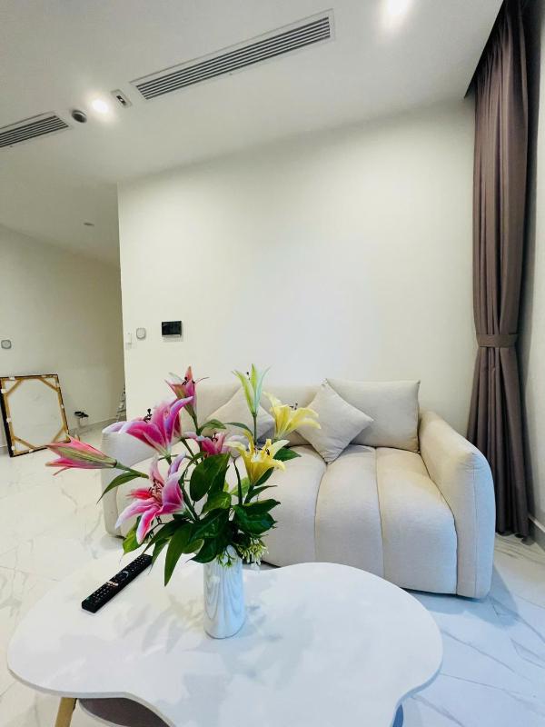 1 Bedroom Beverly Vinhomes Grand Park - image 2