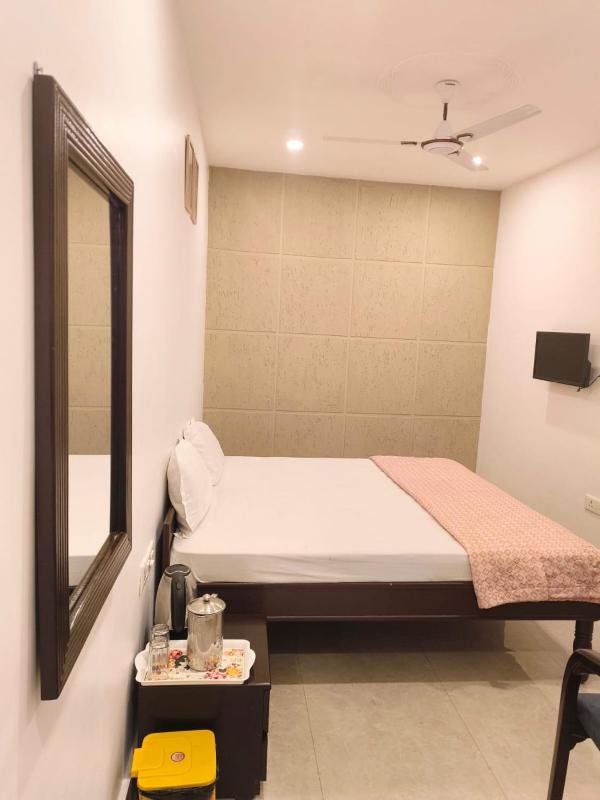 Maa Kushmanda Guest House - image 14