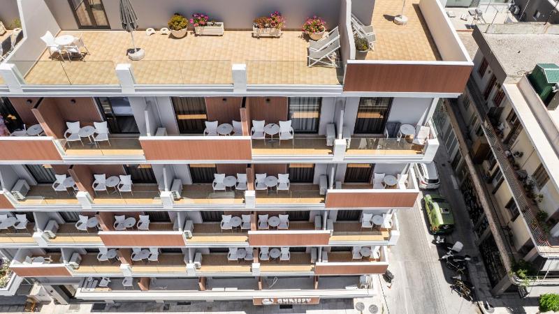 Chrispy City Living ex Nefeli - image 19