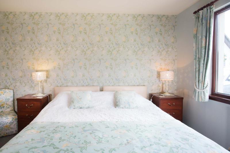 Double or Twin Room image 2