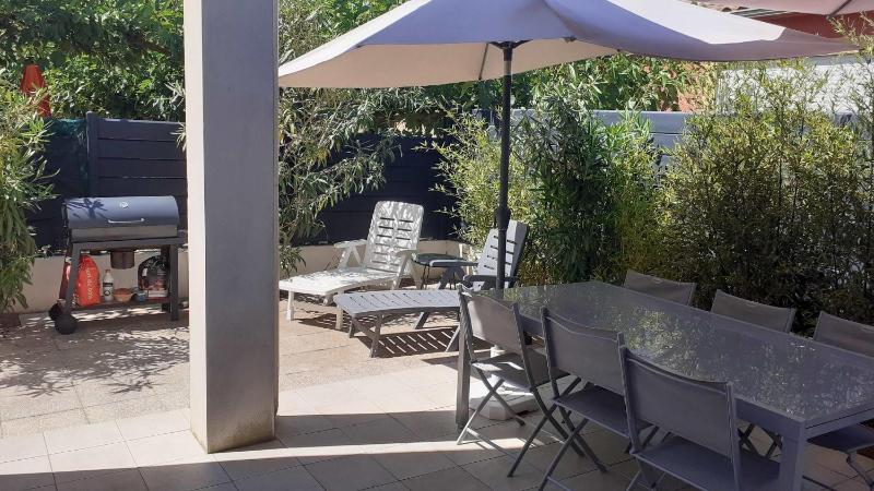 Agréable pavillon avec grande terrasse pour 6 personnes - image 16