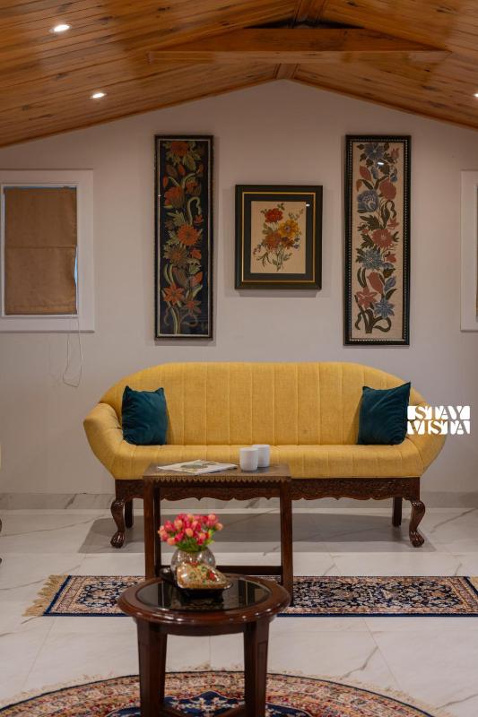 StayVista at Gazania Villa with Outdoor Pool Bonfire - image 26