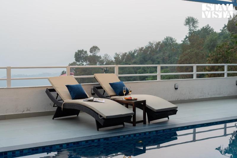 StayVista at Gazania Villa with Outdoor Pool Bonfire - image 36
