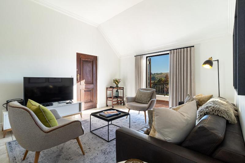 Winelands Golf Lodges 9 - image 1