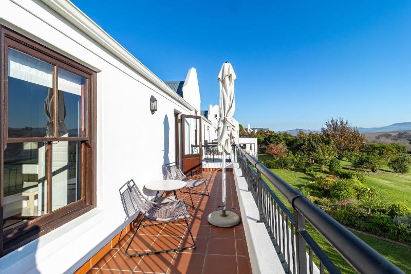 Winelands Golf Lodges 9 - image 15
