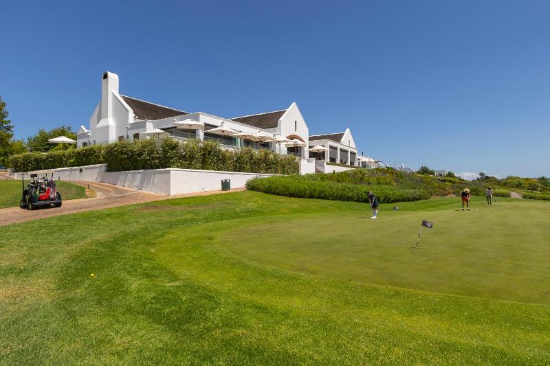 Winelands Golf Lodges 28 - image 8