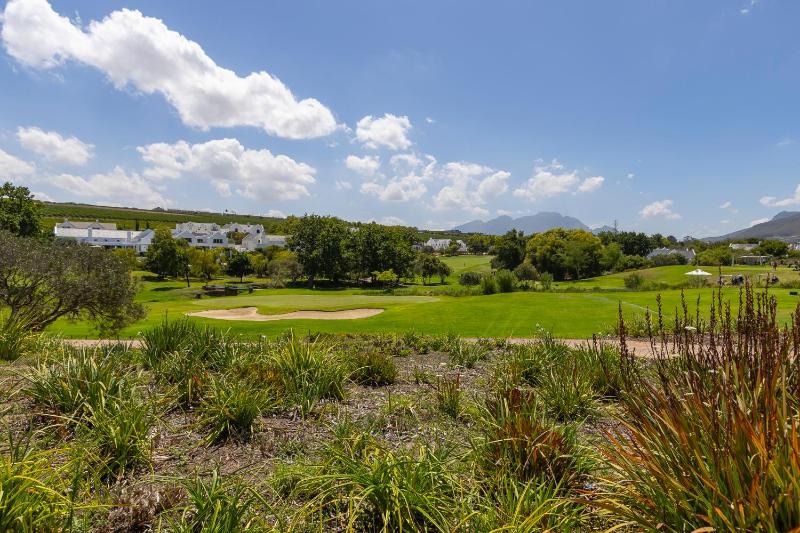 Winelands Golf Lodges 28 - image 16