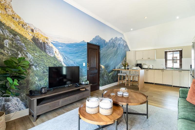 Winelands Golf Lodges 39 - image 6
