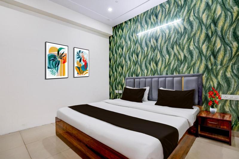 Hotel Palm Paradise - image 14