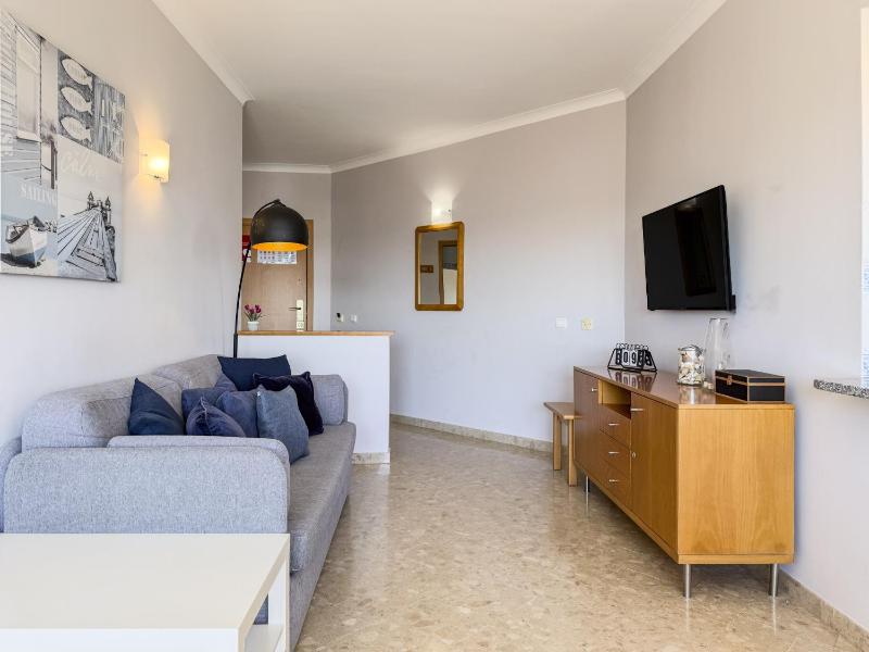 #357 Sea View Escape in Portimao w Pool - image 19