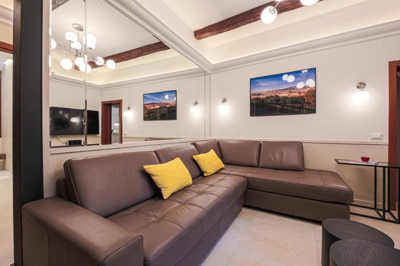Apartments Florence- Charming Sant' Egidio - image 4