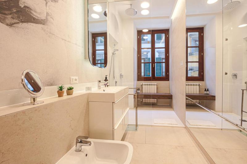 Apartments Florence- Charming Sant' Egidio - image 8
