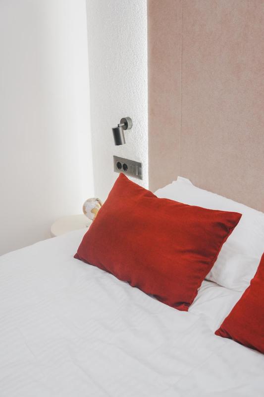 Eterna Apartments-City Center - image 3