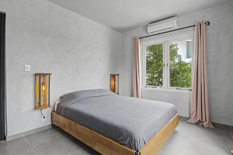 Anochíluz - modern 3-bedroom apartment near Mambo beach - image 31