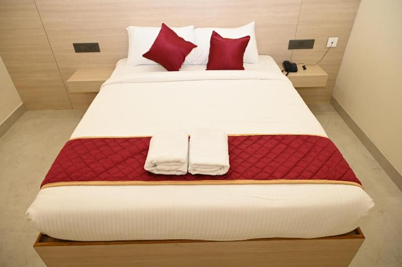 Hotel Siya Grand - image 12