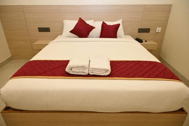 Hotel Siya Grand - image 4