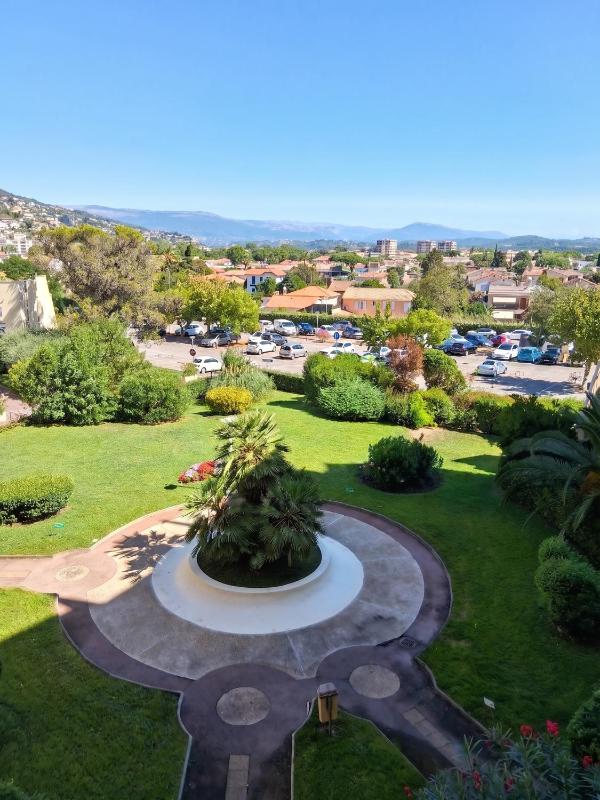 Appartement confortable à Mandelieu-la-Napoule 37 m² piscine - image 17
