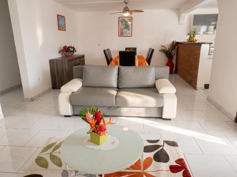 Appartement spacieux à Saint-Esprit de 120 m² - image 8