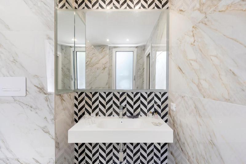 Ciprì Luxury Wellness Suite - image 2