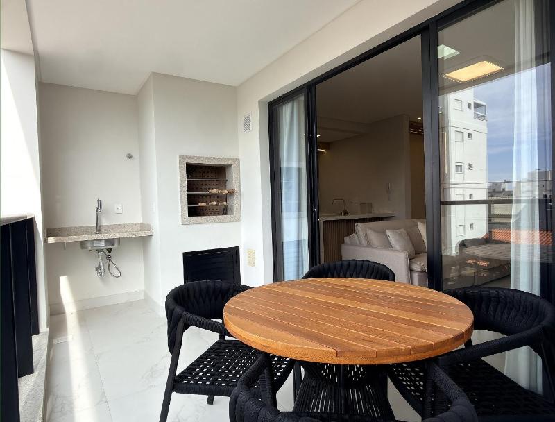 Invictus Residence 202 - Apartamento amplo com ar-condicionado em todos os ambientes localizado próximo a comércios e a 250 metros da praia. - image 17