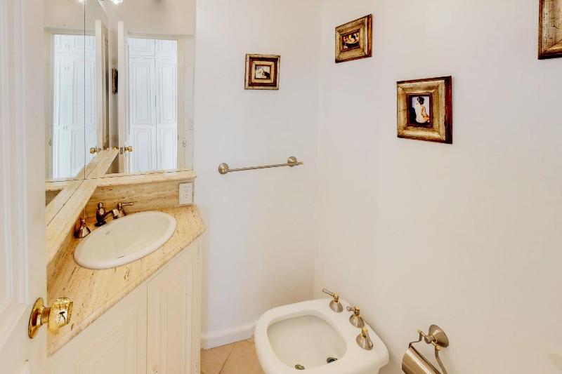 Oceana Suites Vanguardia - image 18