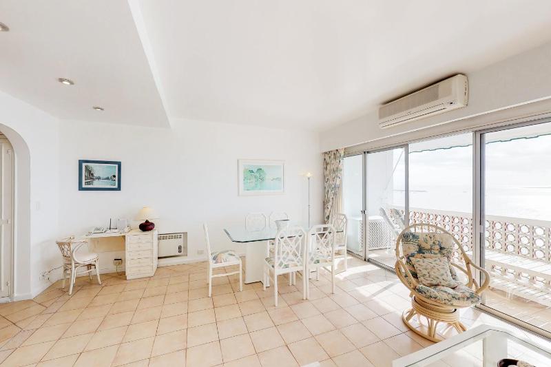 Oceana Suites Vanguardia - image 27