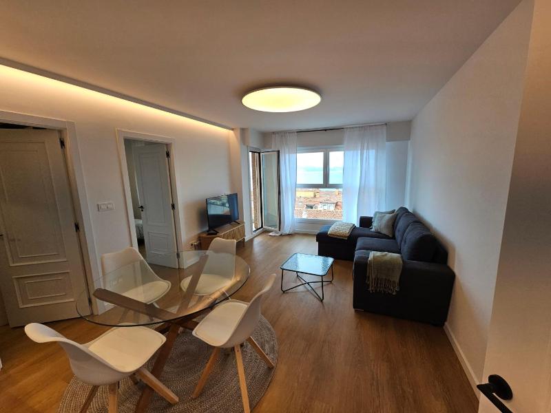 Apartamento reformado con vistas espectaculares a 150 de Silgar - image 4