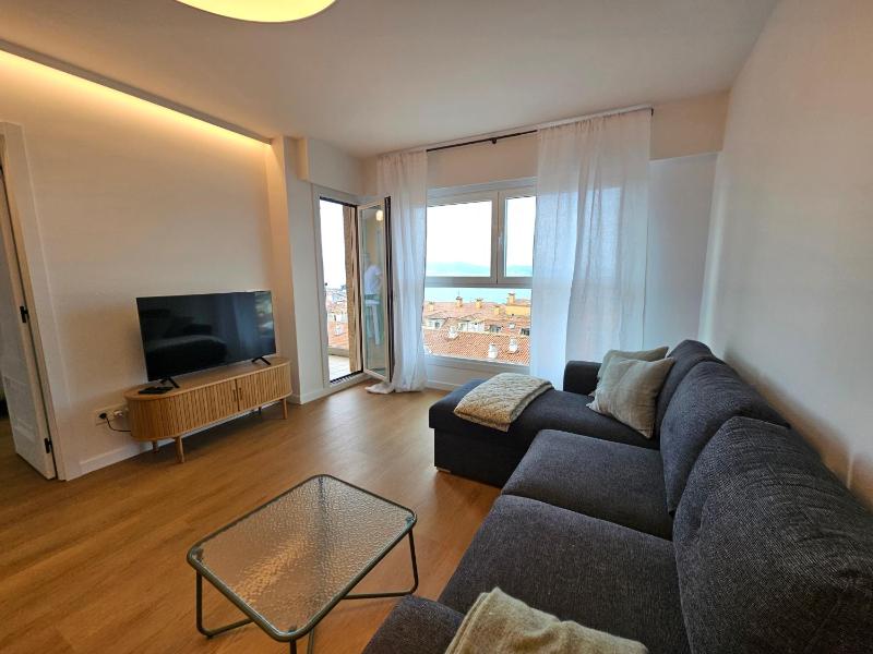 Apartamento reformado con vistas espectaculares a 150 de Silgar - image 7