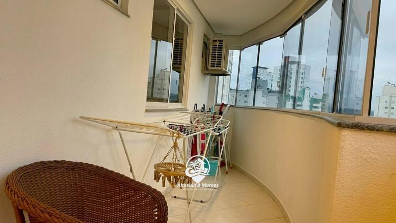 Apto passos da Avenida Brasil e praia de BC - image 23