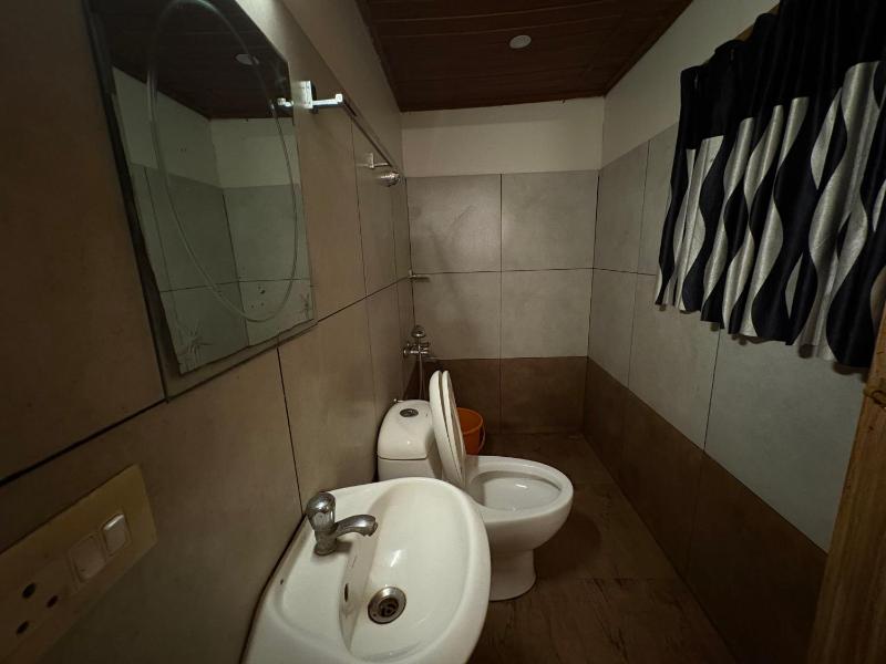 Navora Houseboats - image 36