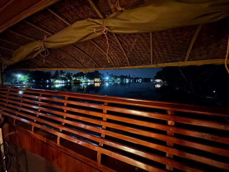 Navora Houseboats - image 43