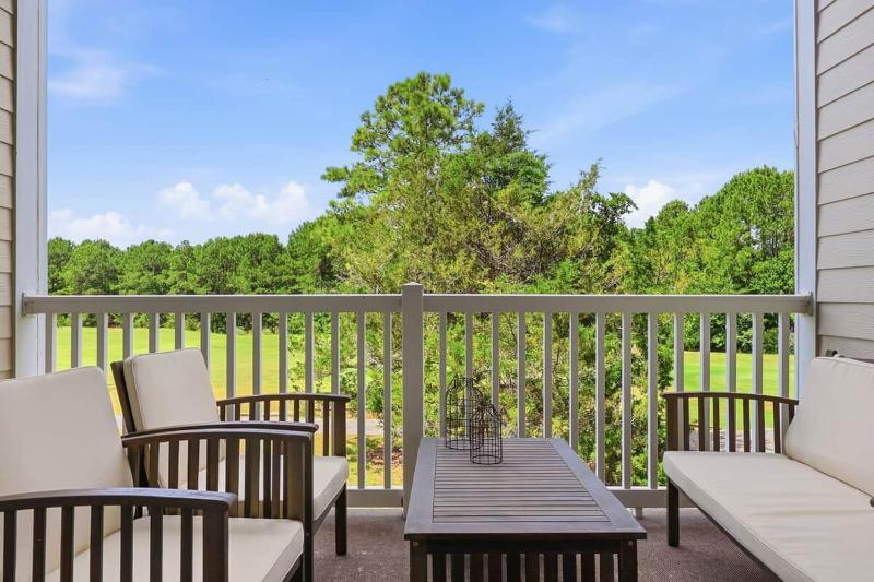 New Golf Course Condo with Pool and Free Beach Shuttle - image 18