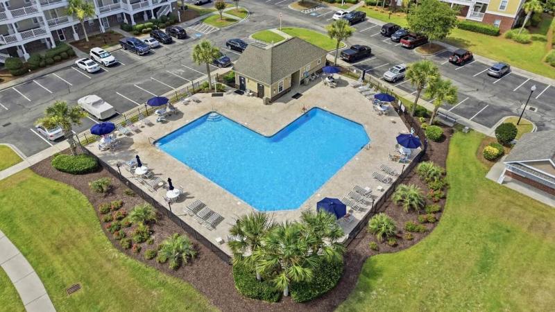 New Golf Course Condo with Pool and Free Beach Shuttle - image 20
