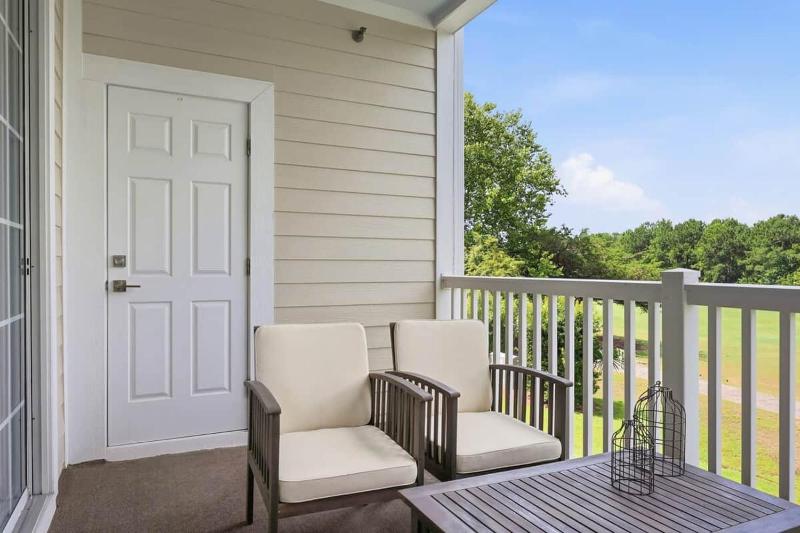 New Golf Course Condo with Pool and Free Beach Shuttle - image 29