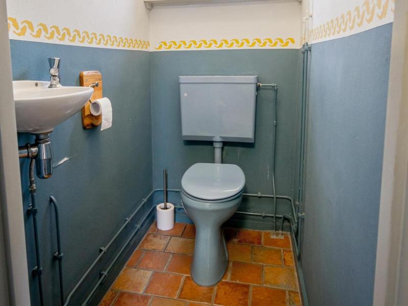 Holiday home in Callantsoog near beach - image 17