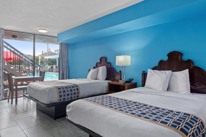Alamar Resort Inn - image 17