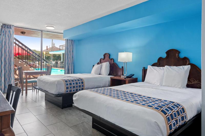 Alamar Resort Inn - image 24