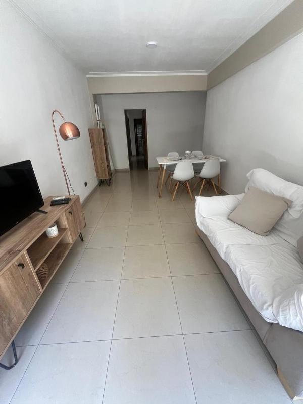 Departamento ubicado en zona Guemes - image 6