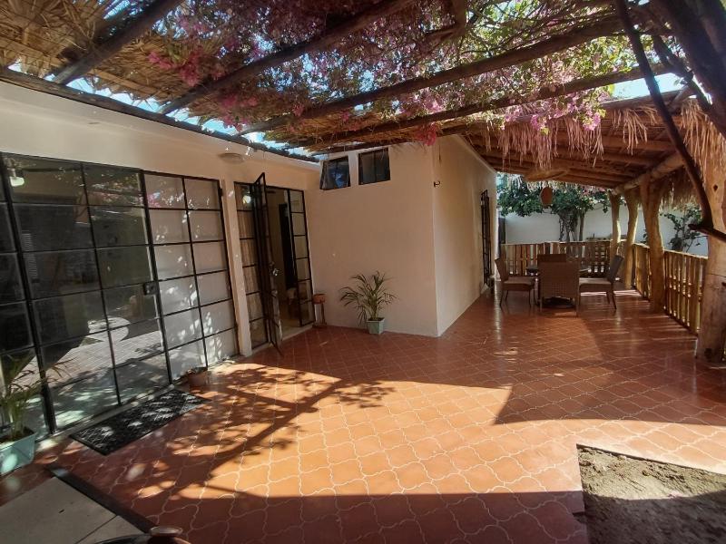 Casona Vintage con encanto histórico y Patio de Arte en el Centro - image 22