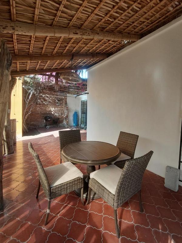 Casona Vintage con encanto histórico y Patio de Arte en el Centro - image 19