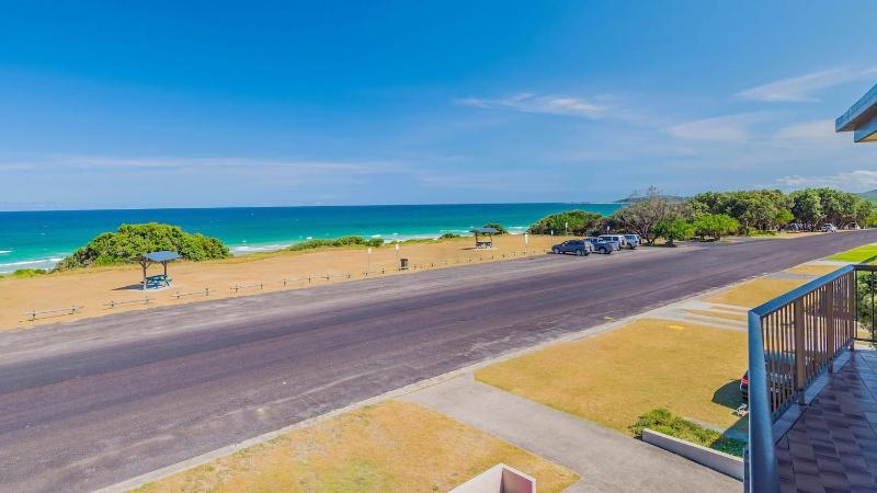 Edgewater 1- Ocean Views - Stone Real Estate Yamba - image 9