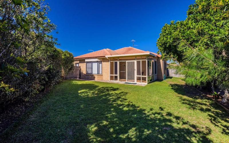 Oceania Cottage- Pet Friendly -Stone Real Estate Yamba - image 10