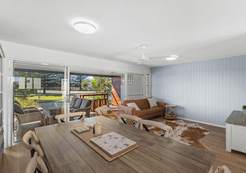 Pippi Sands - Pet Friendly - Stone Real Estate - image 5
