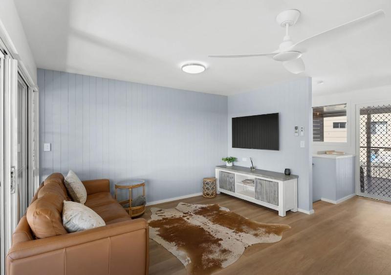 Pippi Sands - Pet Friendly - Stone Real Estate - image 2