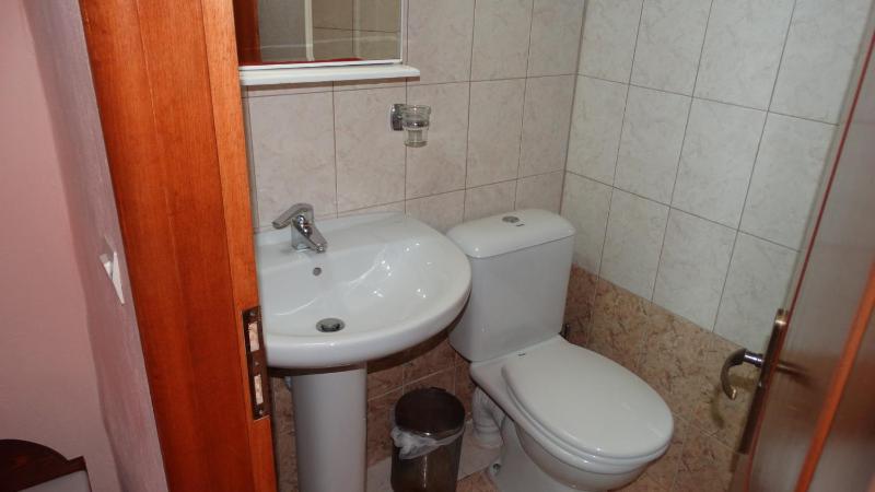 Standard Triple Room image 2